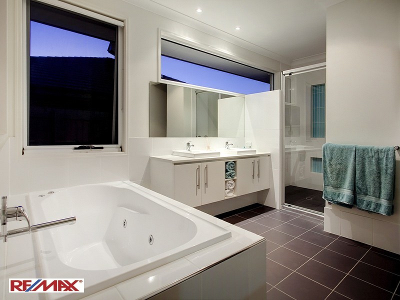 41 SWAN PDE, Warner QLD 4500