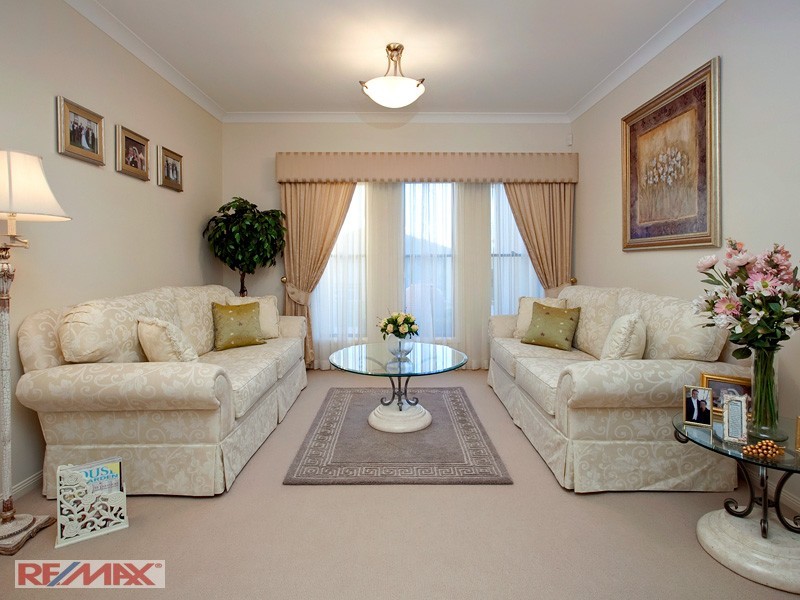 1 MANOR CLOSE, Murrumba Downs QLD 4503