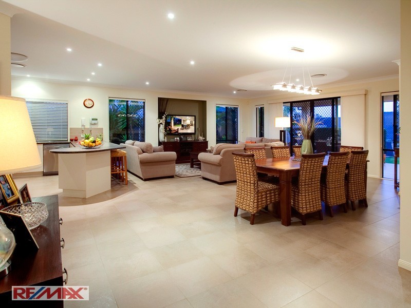 1 MANOR CLOSE, Murrumba Downs QLD 4503