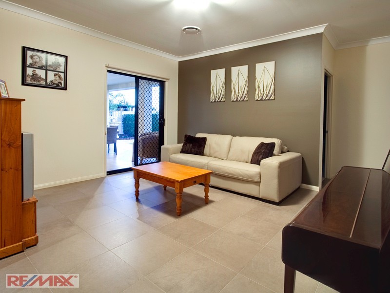 1 MANOR CLOSE, Murrumba Downs QLD 4503