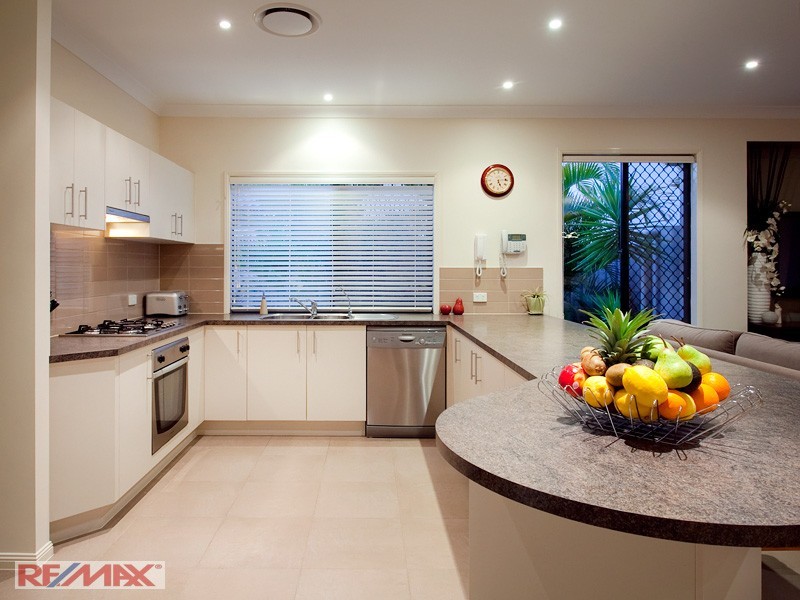 1 MANOR CLOSE, Murrumba Downs QLD 4503
