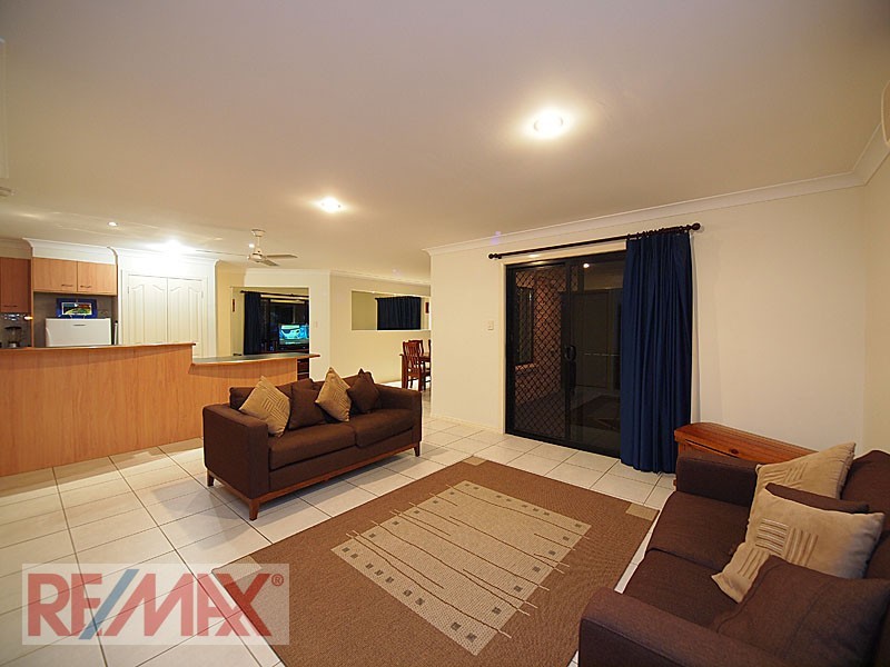 34 Bayberry Cr, Warner QLD 4500