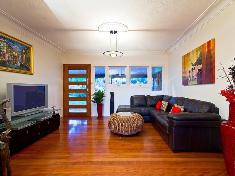 27 Fontayne Street, Aspley QLD 4034