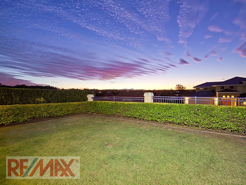 10 Meranti Crescent, Albany Creek QLD 4035