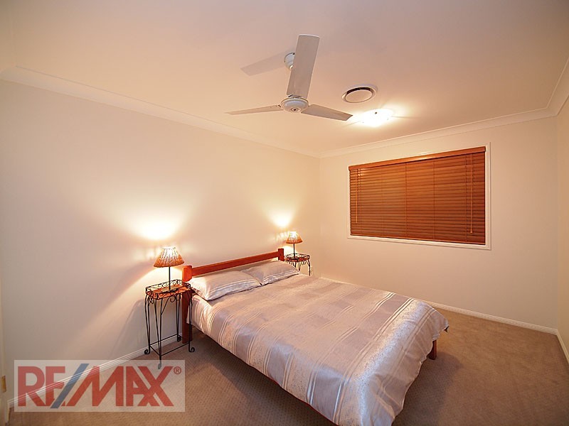 10 Meranti Crescent, Albany Creek QLD 4035