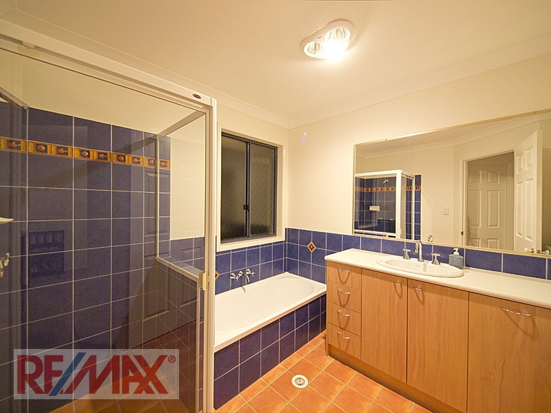 10 Meranti Crescent, Albany Creek QLD 4035