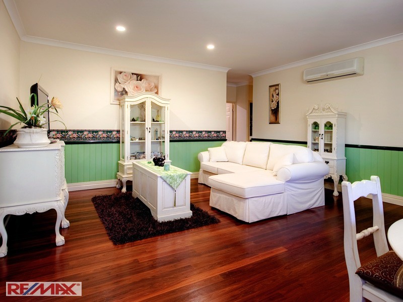 8 Ladners Court, Petrie QLD 4502