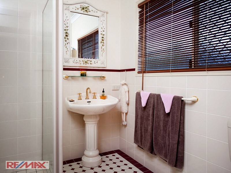 8 Ladners Court, Petrie QLD 4502