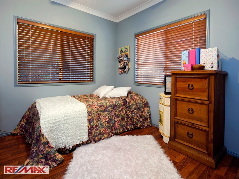 8 Ladners Court, Petrie QLD 4502