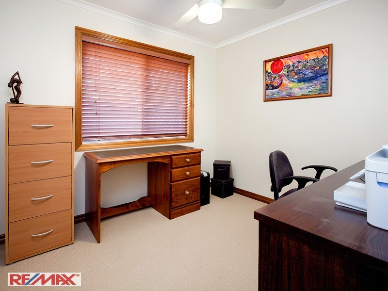 10 Jocasta Street, Eatons Hill QLD 4037