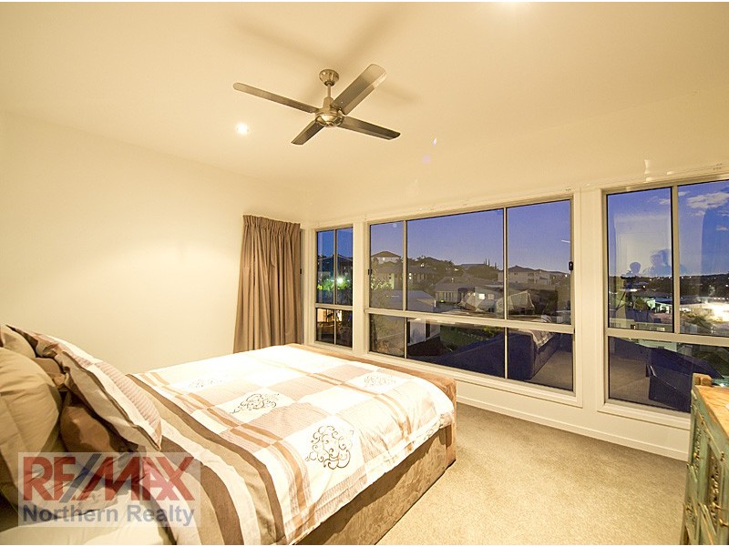 10 Roundelay Court, Eatons Hill QLD 4037