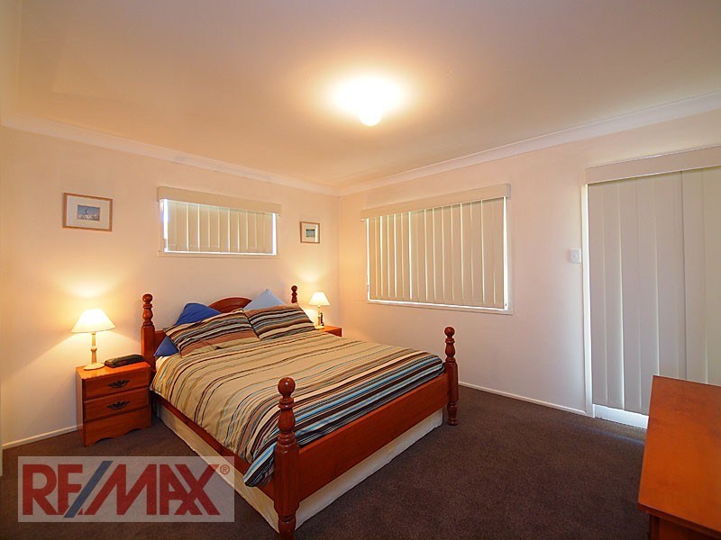 19 McCUBBINS ST, Everton Park QLD 4053