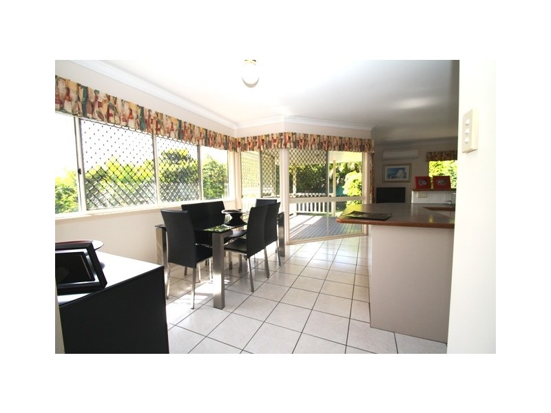 4 Fortrose Place, Ferny Grove QLD 4055