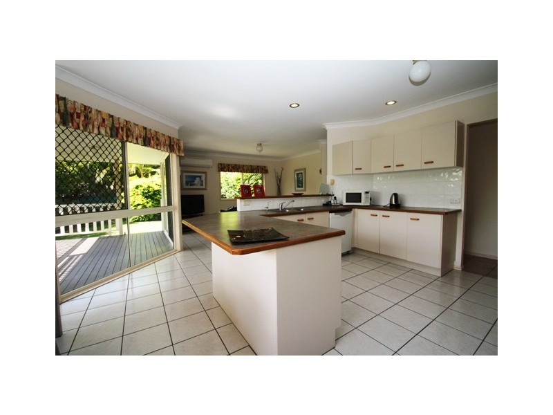 4 Fortrose Place, Ferny Grove QLD 4055