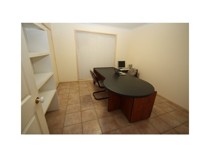 4 Fortrose Place, Ferny Grove QLD 4055