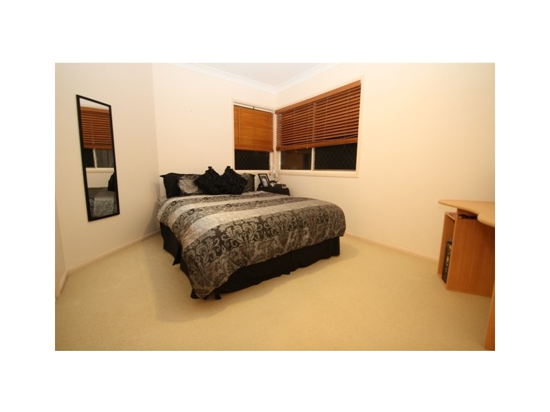 4 Fortrose Place, Ferny Grove QLD 4055