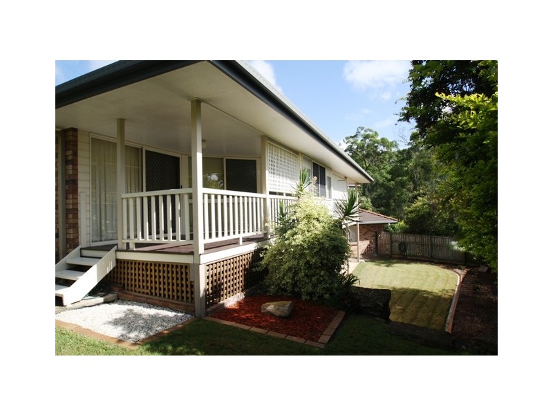 4 Fortrose Place, Ferny Grove QLD 4055