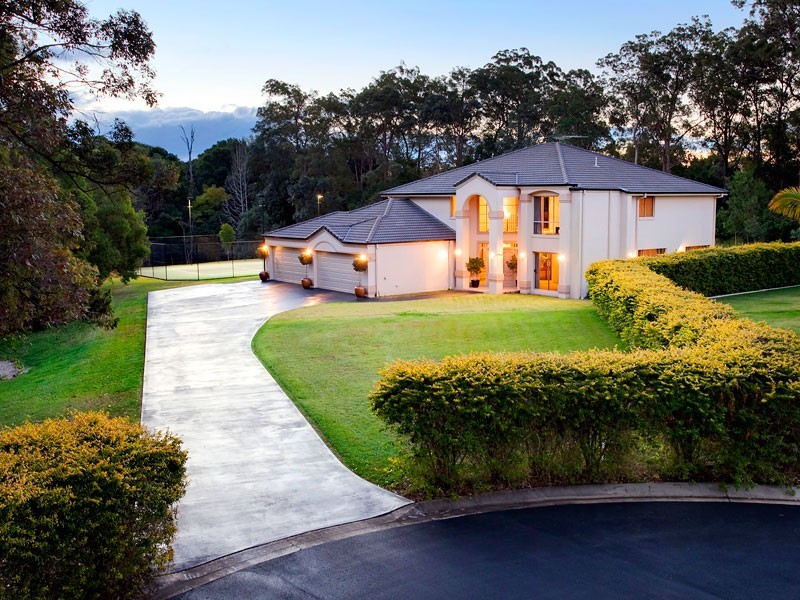 16 Priestley Road, Bridgeman Downs QLD 4035