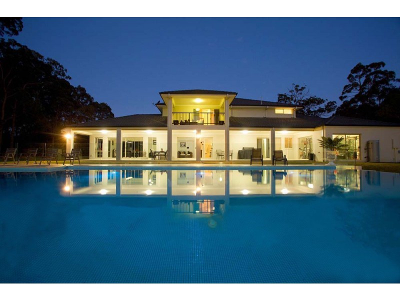 16 Priestley Road, Bridgeman Downs QLD 4035