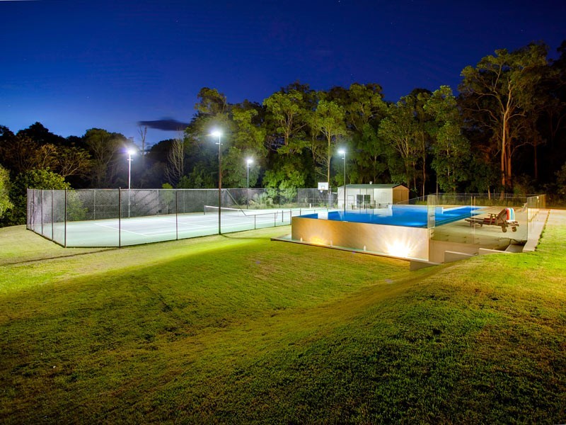 16 Priestley Road, Bridgeman Downs QLD 4035