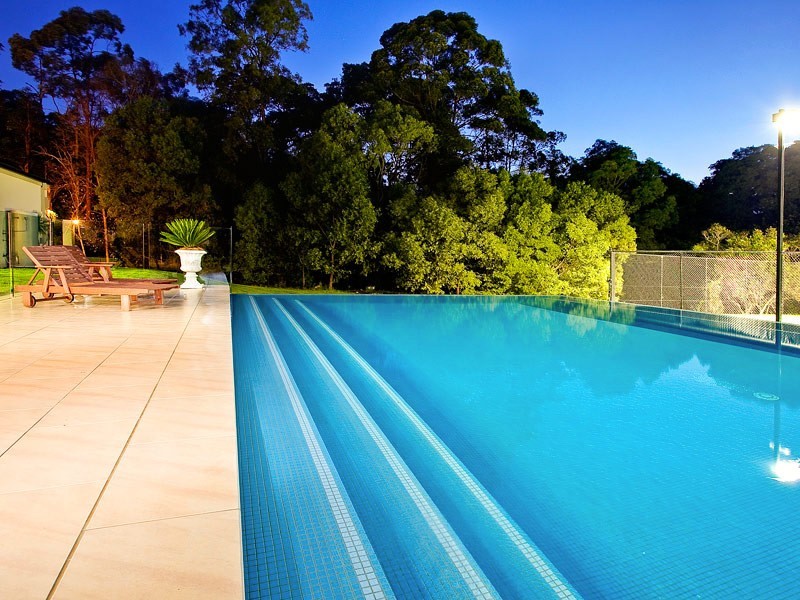 16 Priestley Road, Bridgeman Downs QLD 4035