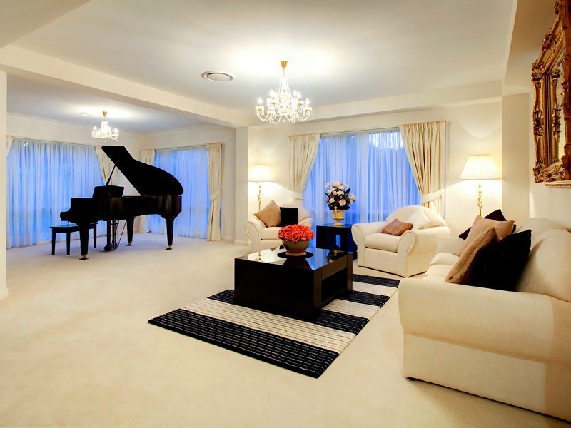 16 Priestley Road, Bridgeman Downs QLD 4035