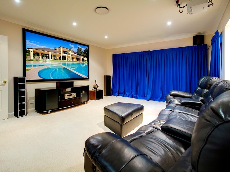 16 Priestley Road, Bridgeman Downs QLD 4035