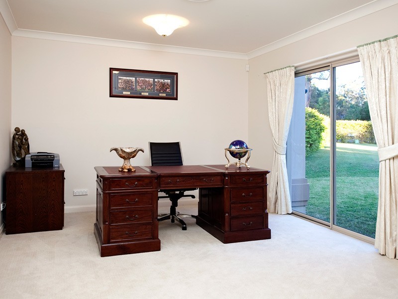 16 Priestley Road, Bridgeman Downs QLD 4035