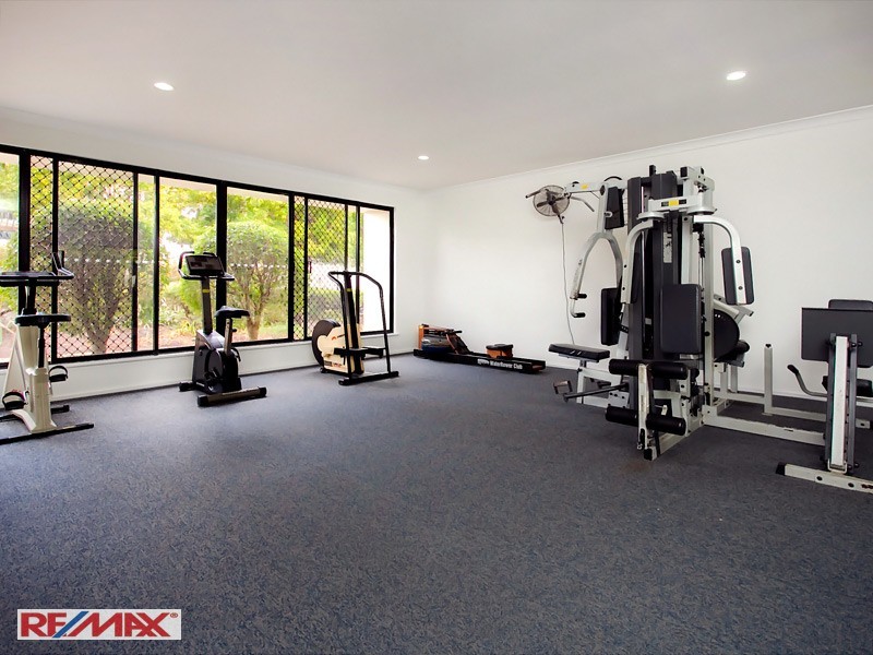22 Glenside Drive, Robina QLD 4226