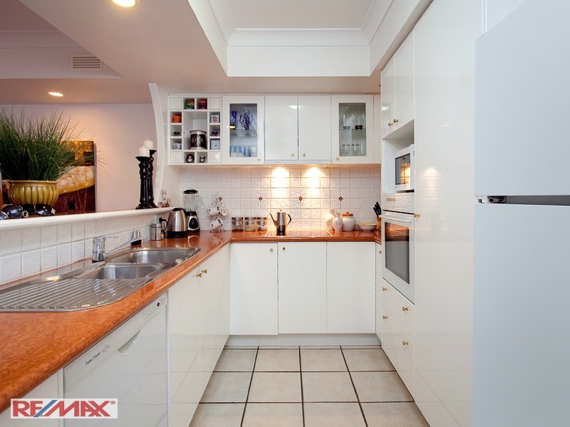 22 Glenside Drive, Robina QLD 4226