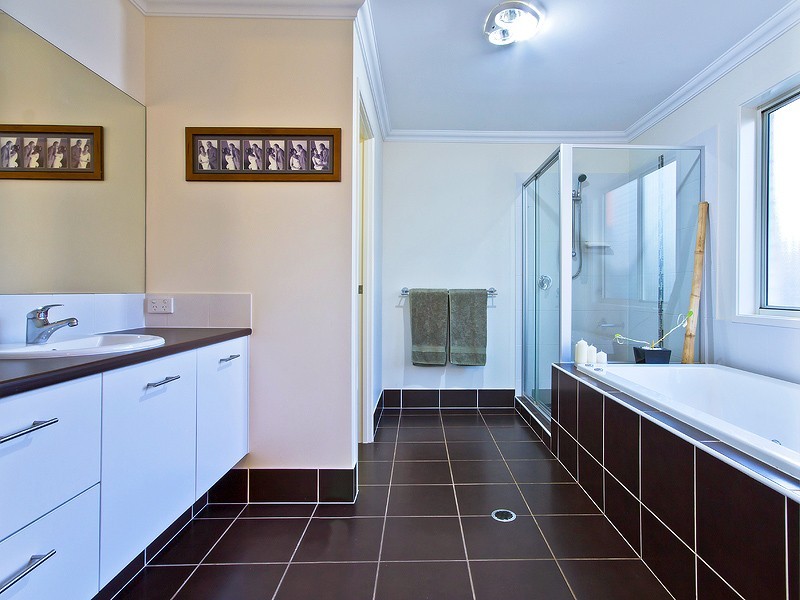 15  Barambah Circuit, Warner QLD 4500