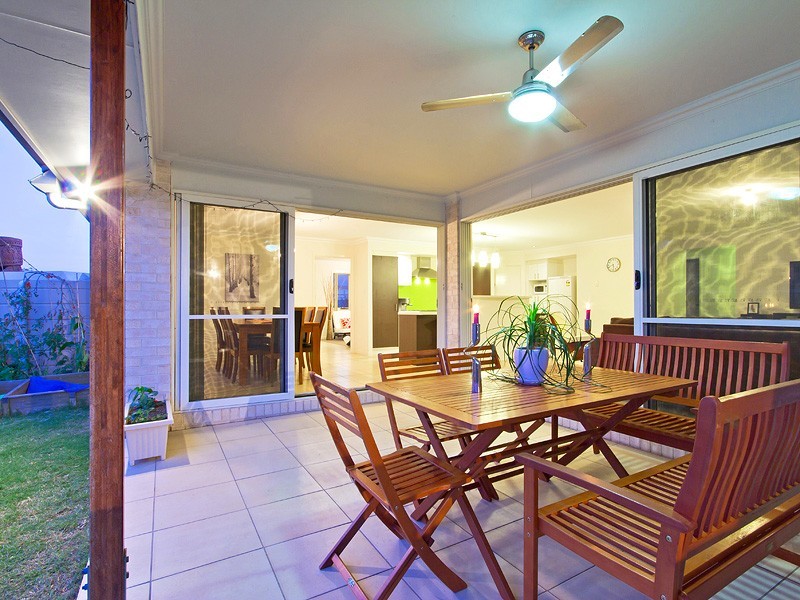 15  Barambah Circuit, Warner QLD 4500