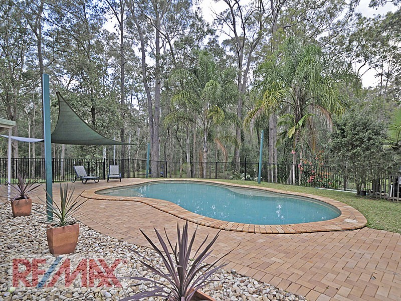 12 SHE-OAK COURT, Cashmere QLD 4500