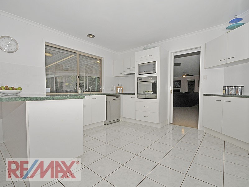 12 SHE-OAK COURT, Cashmere QLD 4500