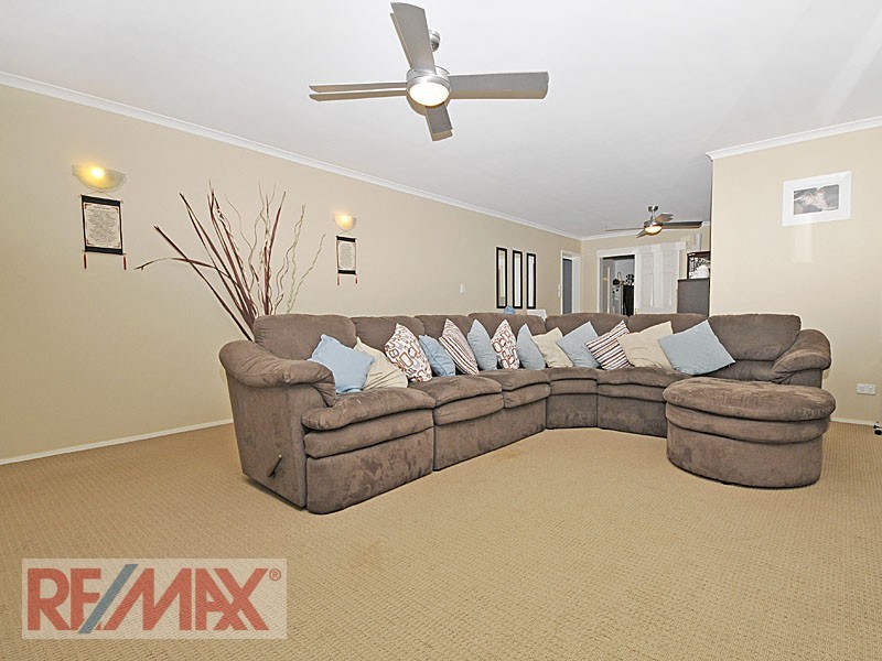 12 SHE-OAK COURT, Cashmere QLD 4500