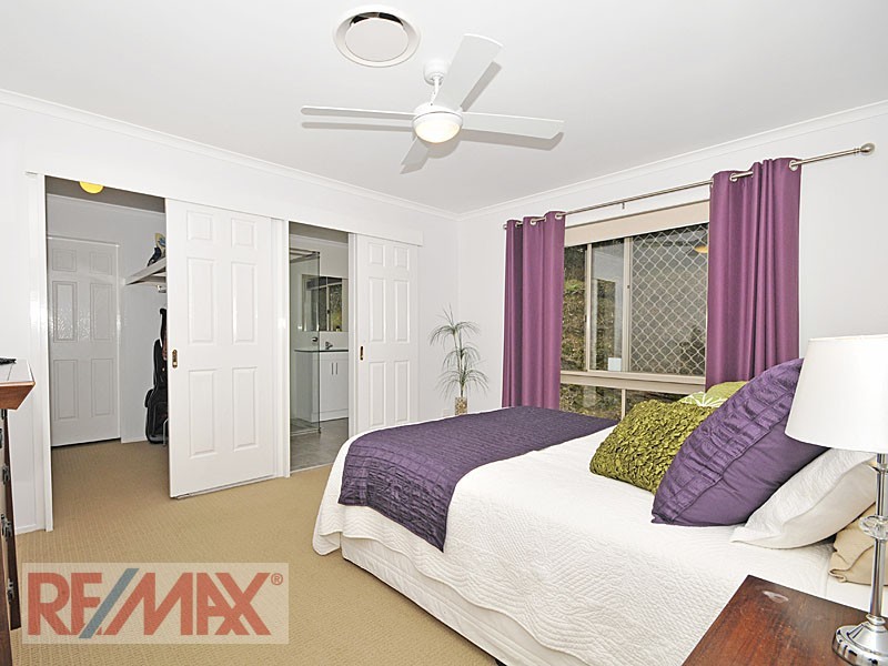 12 SHE-OAK COURT, Cashmere QLD 4500
