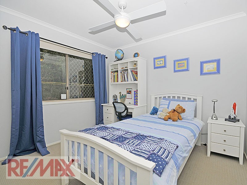 12 SHE-OAK COURT, Cashmere QLD 4500