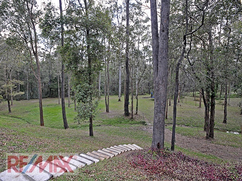 12 SHE-OAK COURT, Cashmere QLD 4500