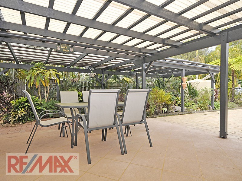 6 Ferntree Court, Samford Village QLD 4520