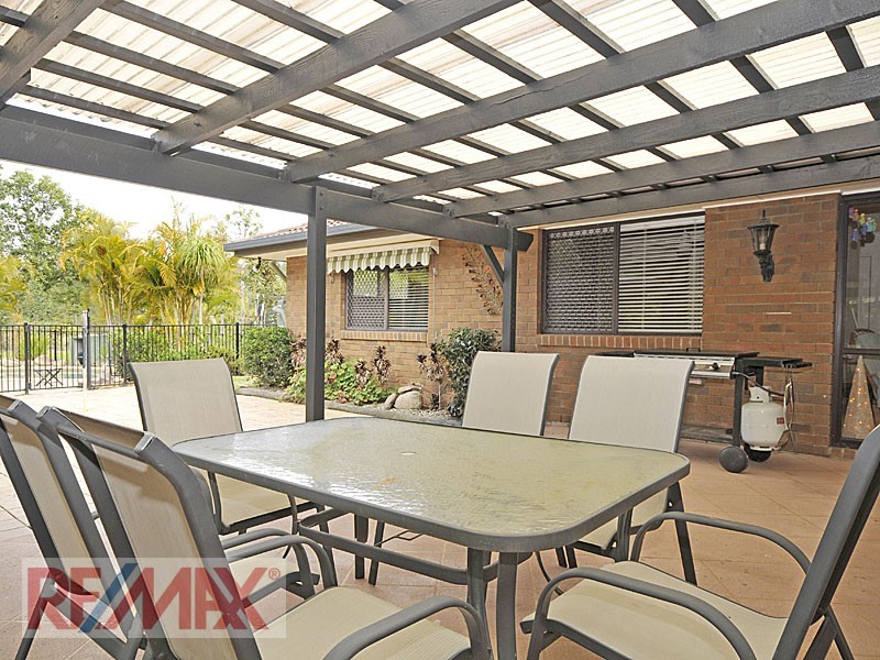 6 Ferntree Court, Samford Village QLD 4520