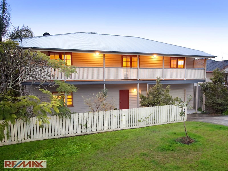 8 Brussels Avenue, Morningside QLD 4170