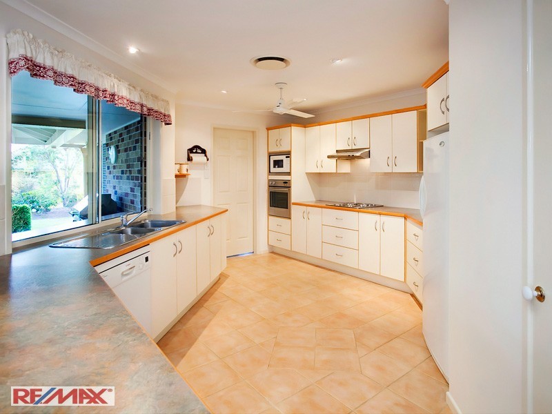 211 Bigmor Drive, Elimbah QLD 4516