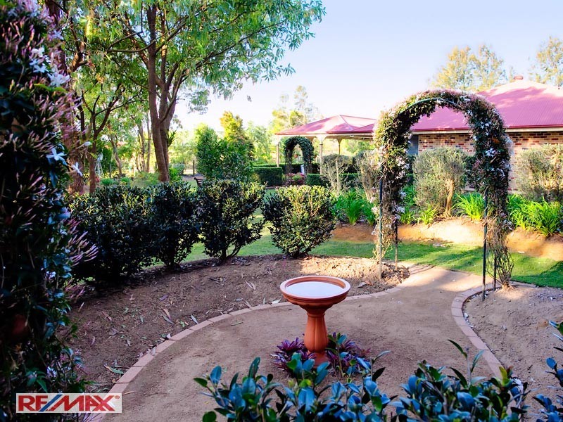 211 Bigmor Drive, Elimbah QLD 4516