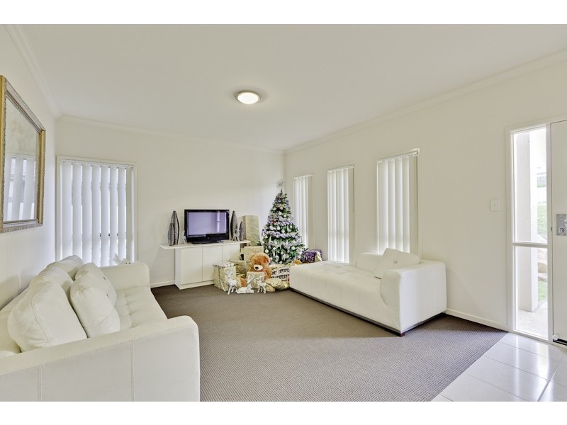 41 MICHAEL DAVID DR, Warner QLD 4500