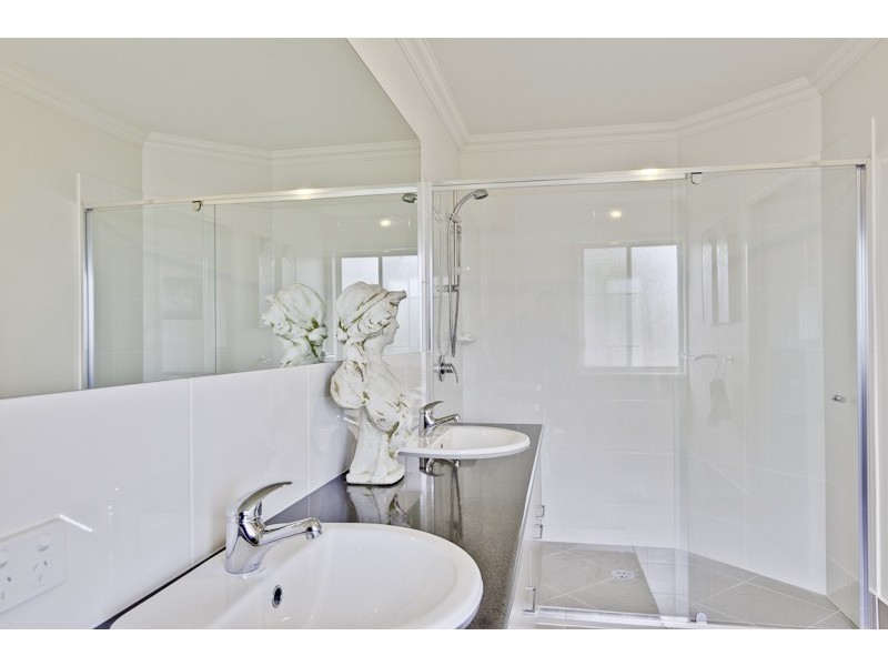 41 MICHAEL DAVID DR, Warner QLD 4500