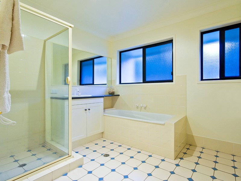7 Eucalypt Court, Warner QLD 4500