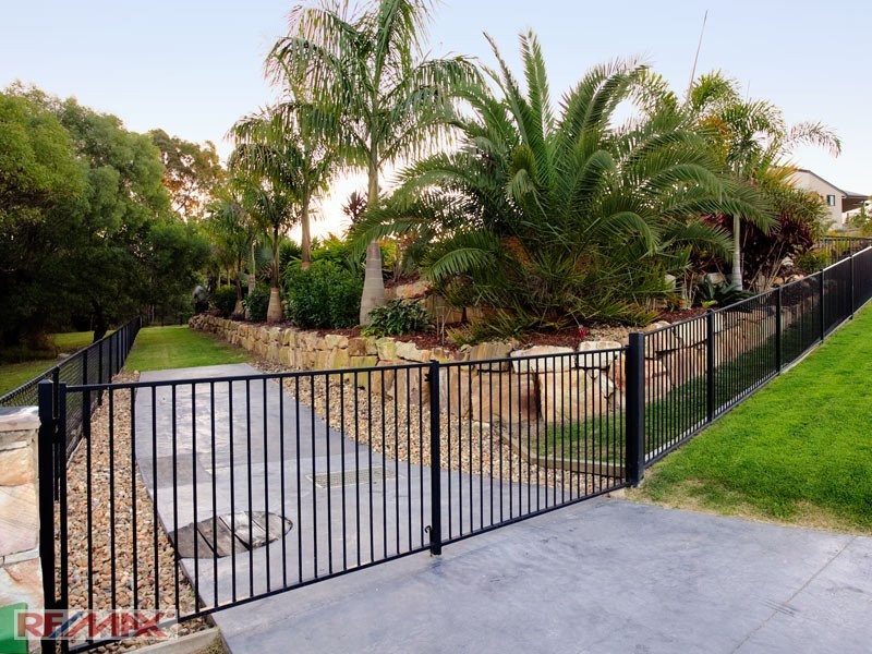 4 Bramwell Court, Cashmere QLD 4500