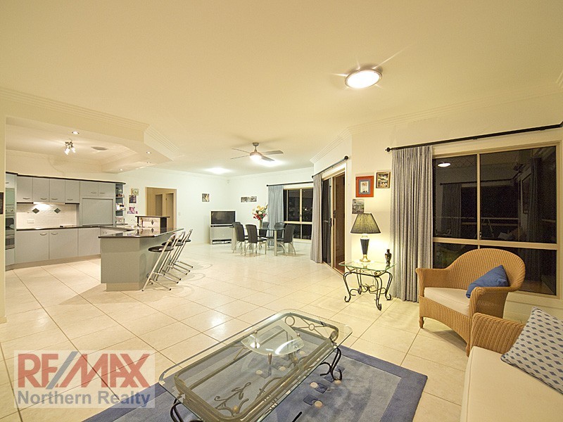 4 Gold Creek Court, Albany Creek QLD 4035