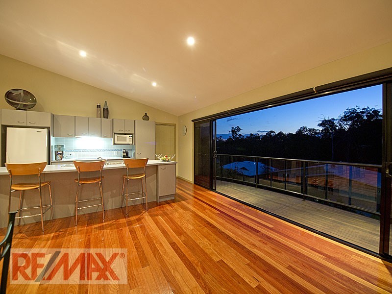 24 Talisman Court, Eatons Hill QLD 4037