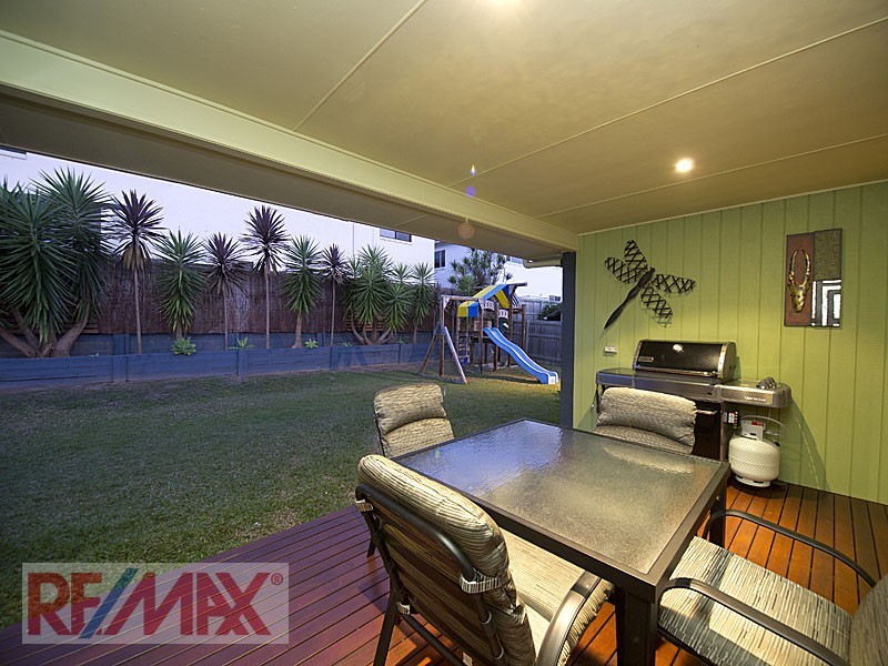 24 Talisman Court, Eatons Hill QLD 4037